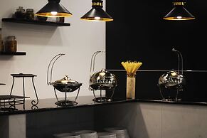 Amman West Luxury Hotel