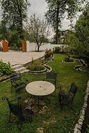 Mandawara - Shri Orchard House