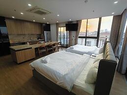Moonlit Suites Hotel