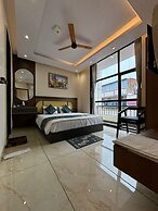 Hotel Shakuntla Palace