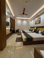 Hotel Shakuntla Palace