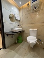 Hotel Shakuntla Palace