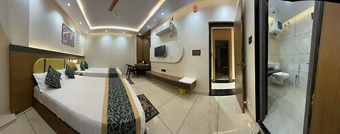 Hotel Shakuntla Palace