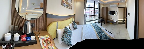 Hotel Shakuntla Palace