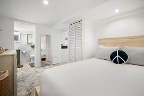 The Grande Hyde Out Hyde Park Home Inlaw Suite