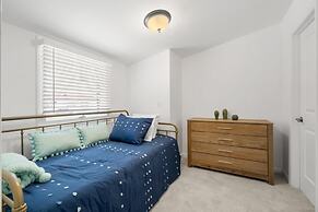 The Hyde Out by Brightwild Quiet Hyde Park Home