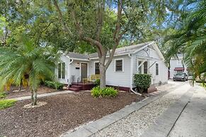 The Hyde Out by Brightwild Quiet Hyde Park Home