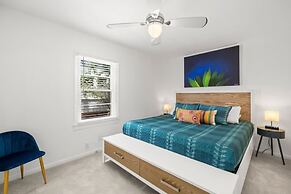 The Hyde Out by Brightwild Quiet Hyde Park Home