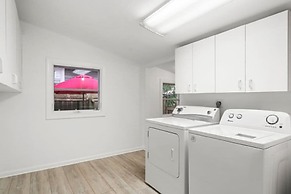 The Hyde Out by Brightwild Quiet Hyde Park Home