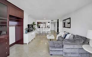 Wavefront Oasis in Miami