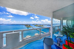 Disco Cloud Condo in Miami