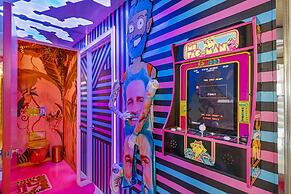 Disco Cloud Condo in Miami