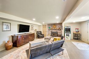 Kansas Gem w/ Fire Pit & Views: 10 Mi to Dtwn!