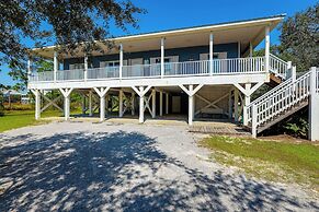 Walk to Beach: Peaceful Home in Gulf Shores!