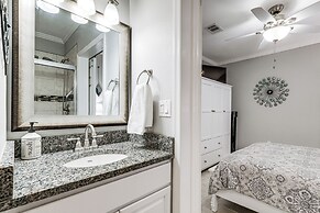 Beach + Pool Access: Smith Mountain Lake Getaway!