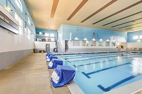 Beach + Pool Access: Smith Mountain Lake Getaway!