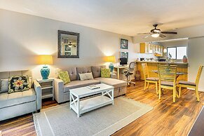 < 1 Mi to Magic Sands Beach: Condo w/ Pool Access!