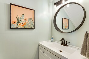 Resort-style PCB Townhome: Beach Access & Pools!