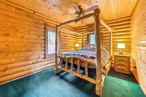 Ottawa Cabin: Hot Tub, Wraparound Deck, Games