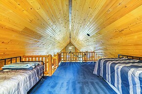 Ottawa Cabin: Hot Tub, Wraparound Deck, Games