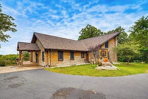 Ottawa Cabin: Hot Tub, Wraparound Deck, Games
