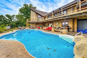 Ottawa Cabin: Hot Tub, Wraparound Deck, Games