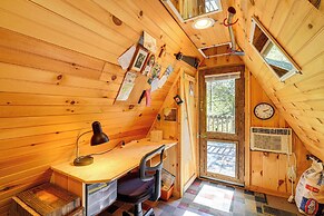 9 Mi to Creeper Trail: Woodsy Abingdon Cabin