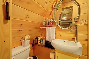 9 Mi to Creeper Trail: Woodsy Abingdon Cabin