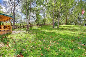 9 Mi to Creeper Trail: Woodsy Abingdon Cabin
