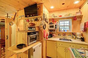 9 Mi to Creeper Trail: Woodsy Abingdon Cabin