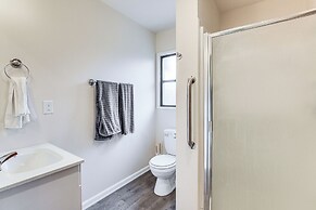 < 3 Mi to UO Campus: Pet-friendly Springfield Home