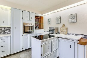 < 3 Mi to UO Campus: Pet-friendly Springfield Home