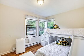 < 3 Mi to UO Campus: Pet-friendly Springfield Home