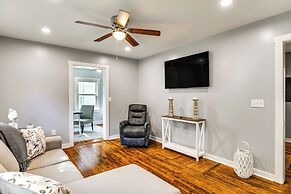 3 Mi to Camp Lejeune: Home w/ Fire Pit & Grill!