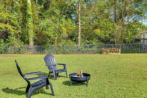 3 Mi to Camp Lejeune: Home w/ Fire Pit & Grill!