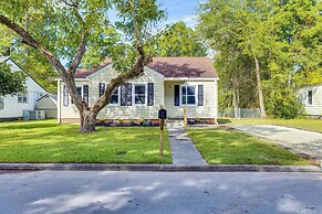3 Mi to Camp Lejeune: Home w/ Fire Pit & Grill!