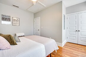 3 Mi to Downtown Covington: Cozy Getaway w/ Porch!