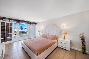 Breeze off the Bay in Miami