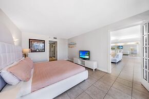 Breeze off the Bay in Miami