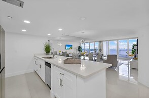 The Grand Wonder Biscayne