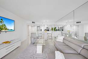 The Grand Wonder Biscayne