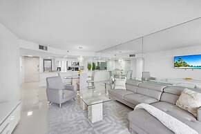 The Grand Wonder Biscayne