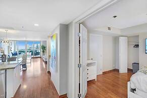 Tropical Bliss With Pool Hot Tub