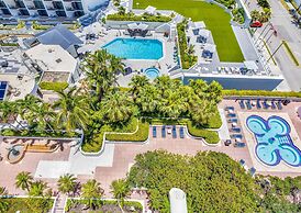 Seaside Serenity With Pool and Balcony