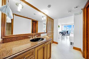 Seaside Serenity With Pool and Balcony