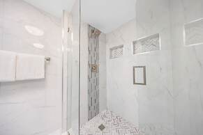 Edgy and Unique Condo on the Bay