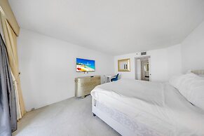 Edgy and Unique Condo on the Bay