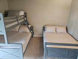 Kwc0673 - Double Y Kings 3 Bedroom Condo