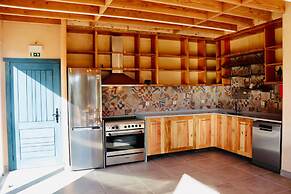 ANANDA GUESTHOUSE AL