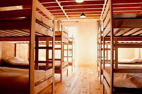 ANANDA GUESTHOUSE AL